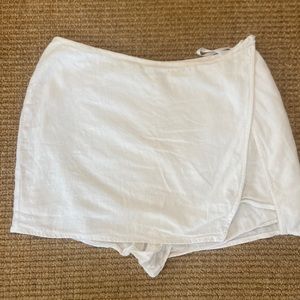 White American threads skort size m